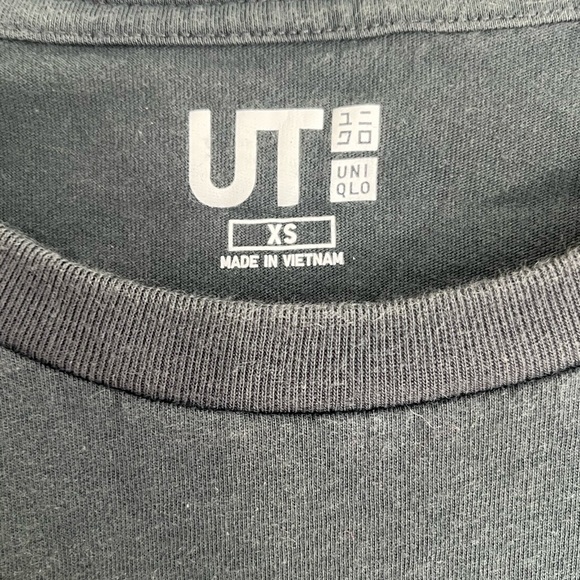 Uniqlo UT Lion Coffee Graphic T-shirt Gray Women’s Size XS - Picture 4 of 4